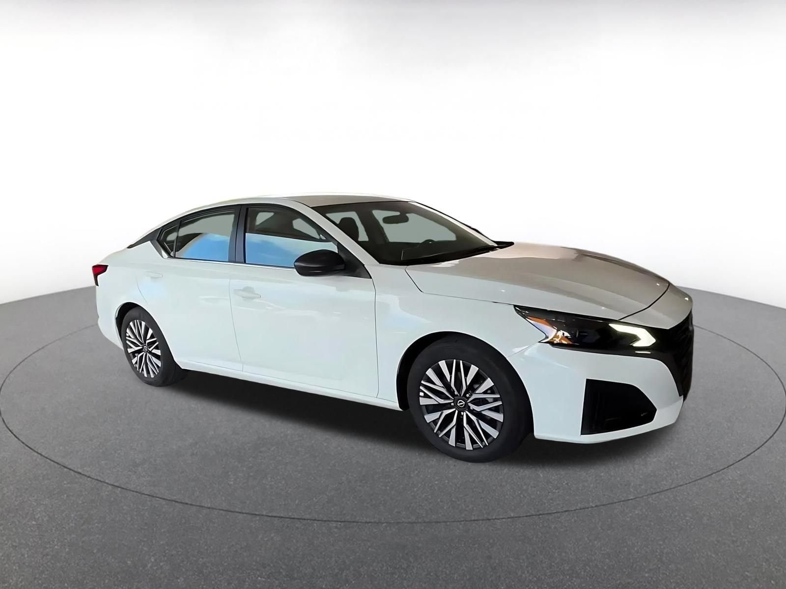 Thumbnail: 2026 Nissan Altima - 2
