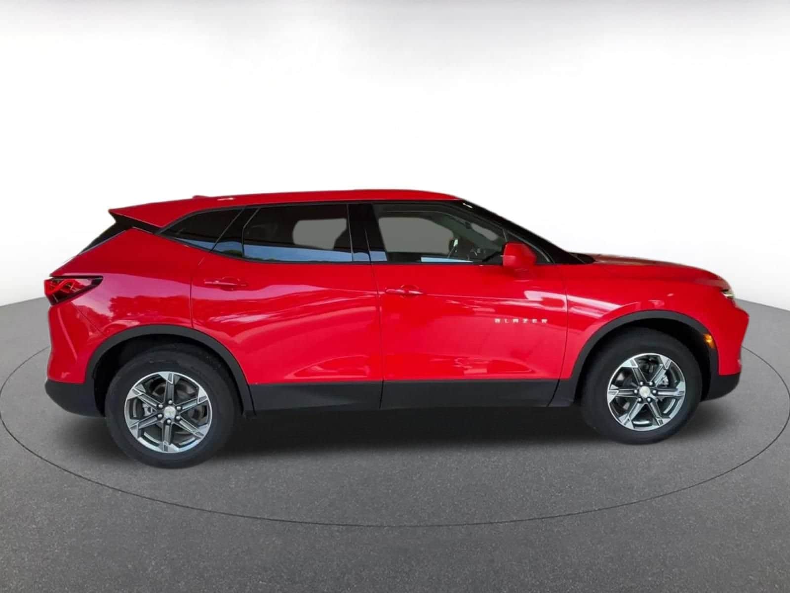 Thumbnail: 2025 Chevrolet Blazer - 15