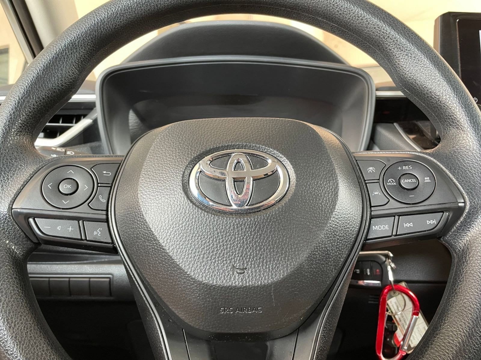 Thumbnail: 2025 Toyota Corolla - 25