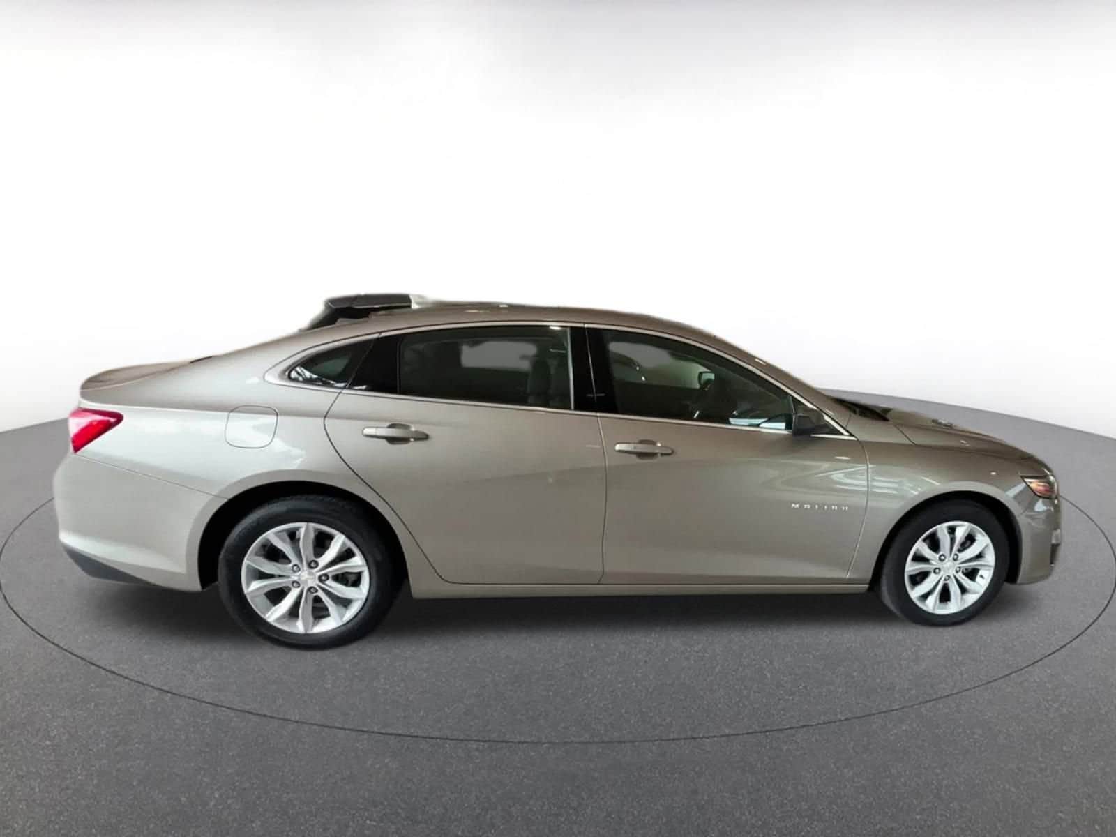 Thumbnail: 2024 Chevrolet Malibu - 16