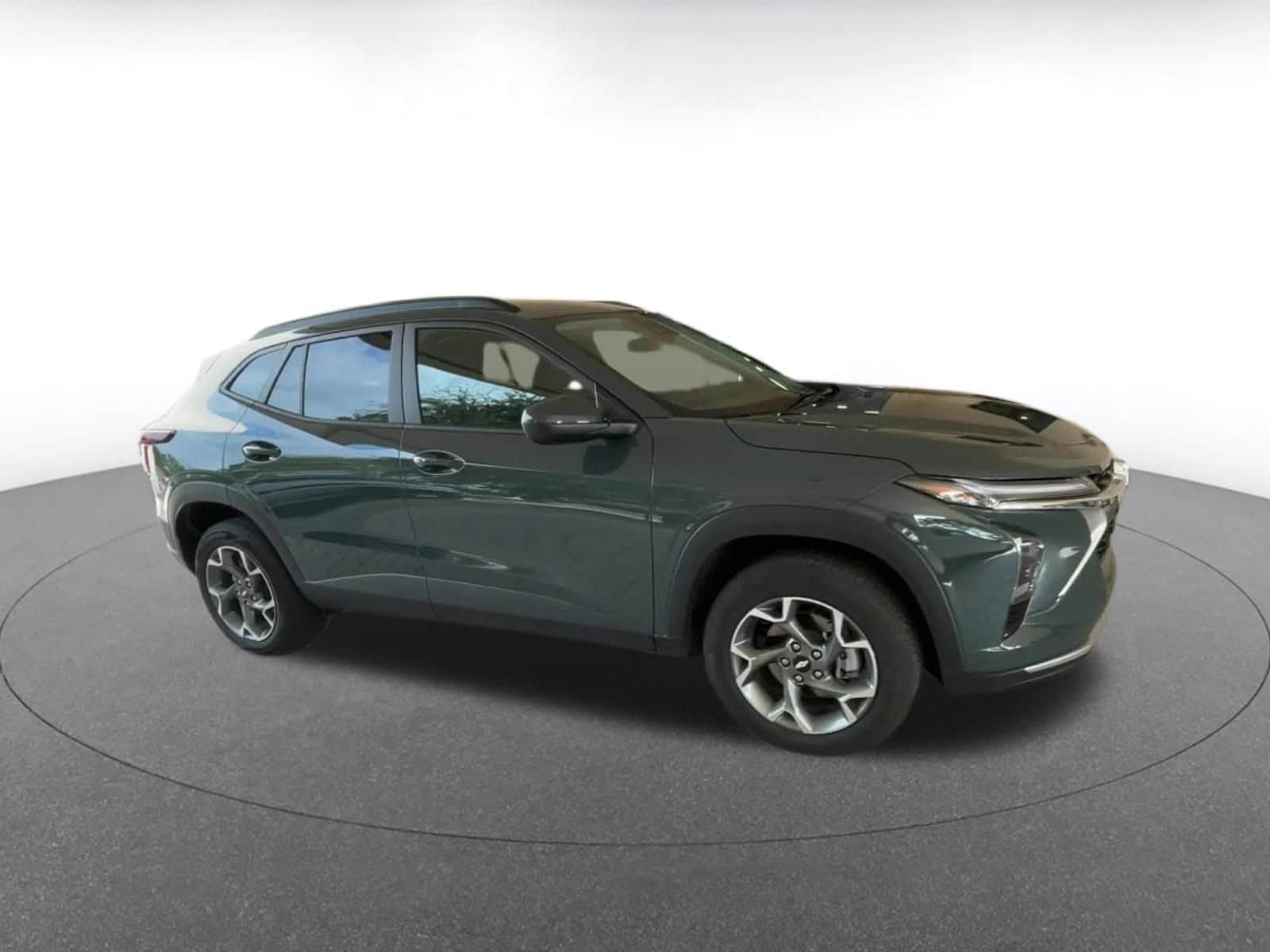 Thumbnail: 2025 Chevrolet Trax - 2