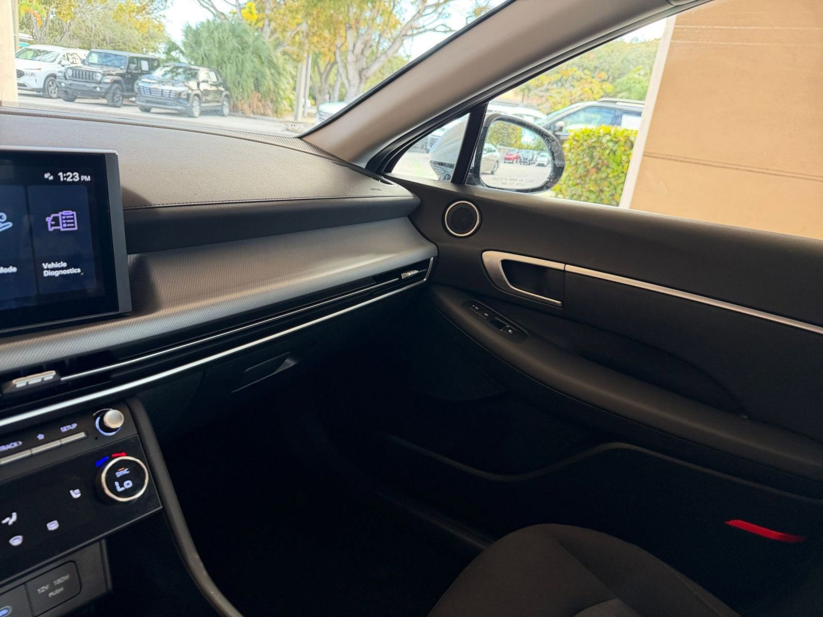 Thumbnail: 2025 Hyundai Sonata - 29