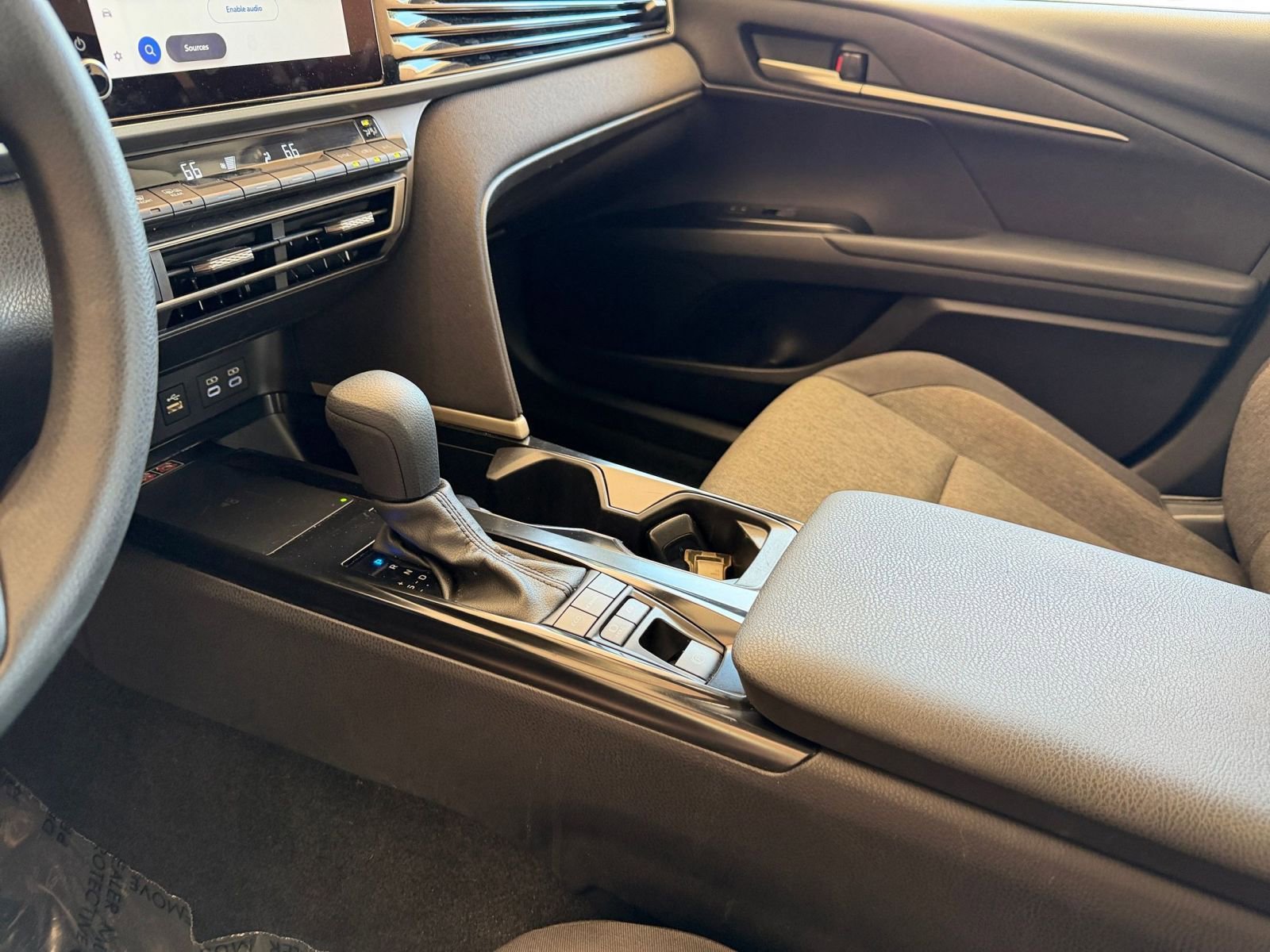 Thumbnail: 2025 Toyota Camry - 35