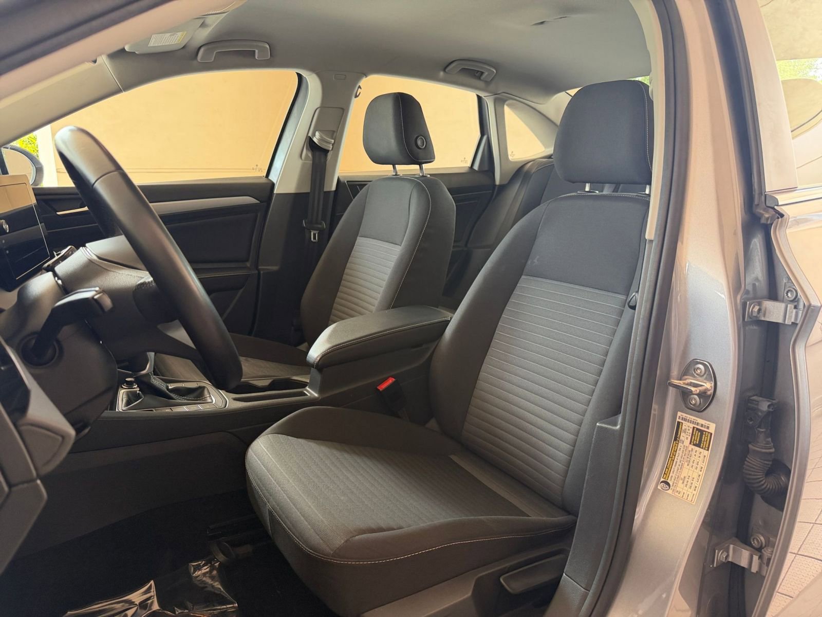 Thumbnail: 2025 Volkswagen Jetta - 22