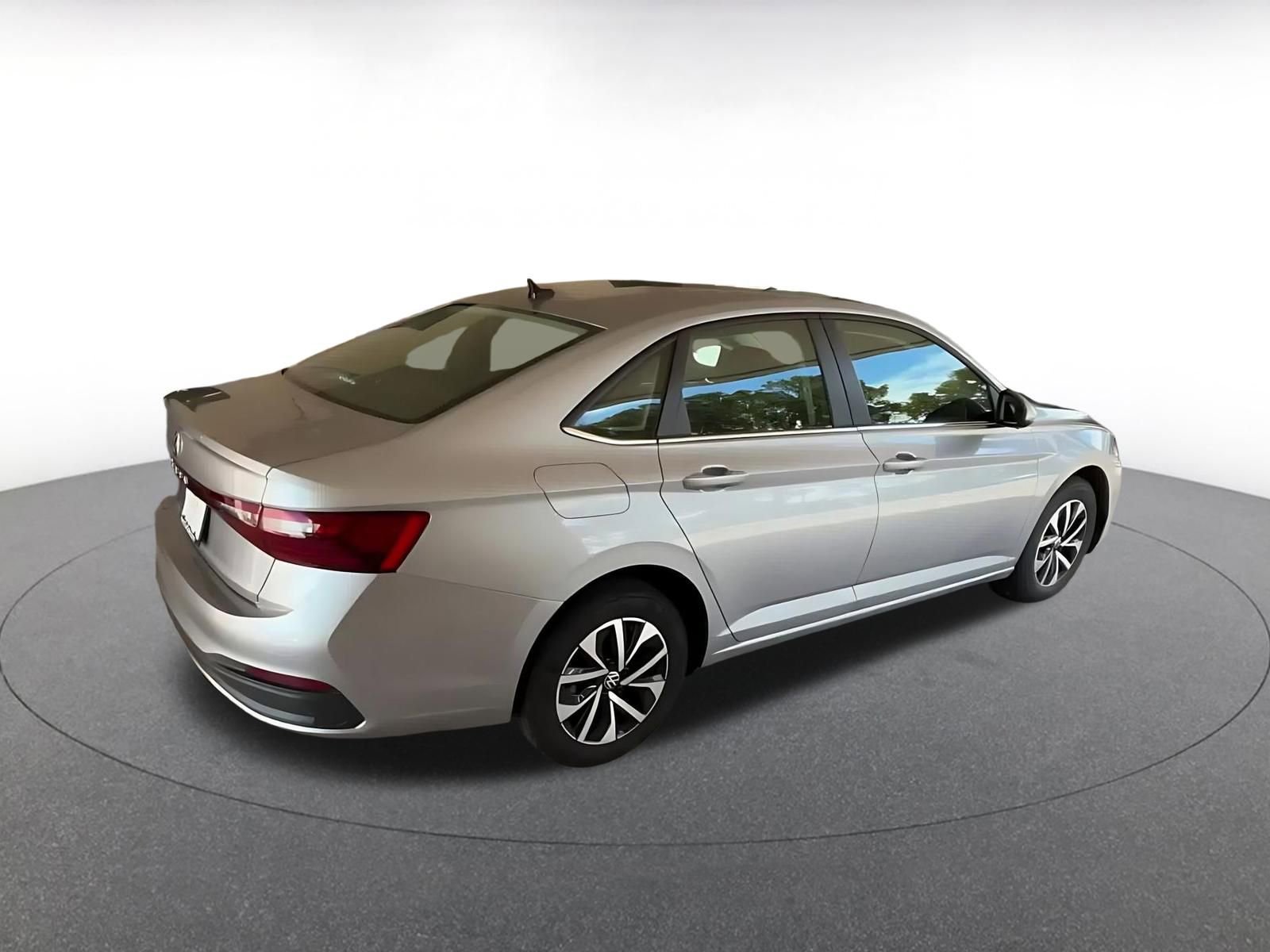 Thumbnail: 2025 Volkswagen Jetta - 14