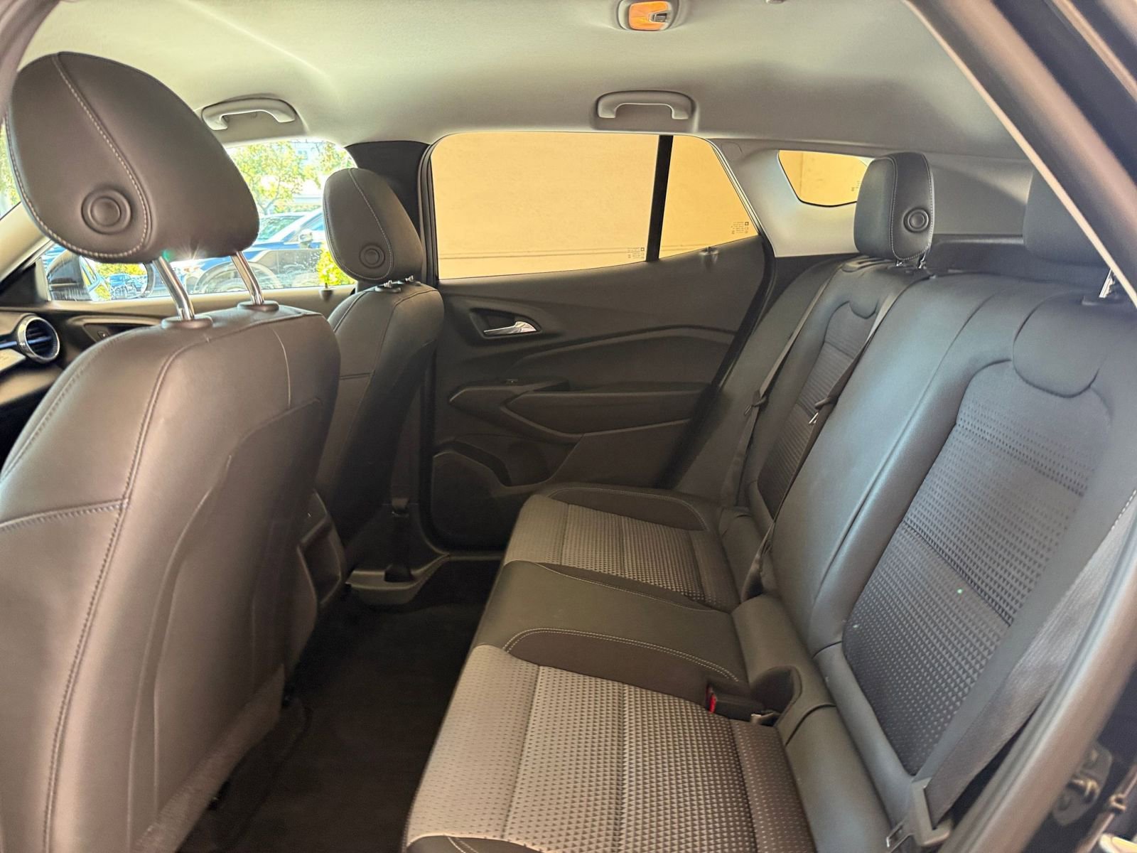 Thumbnail: 2025 Chevrolet Trax - 31