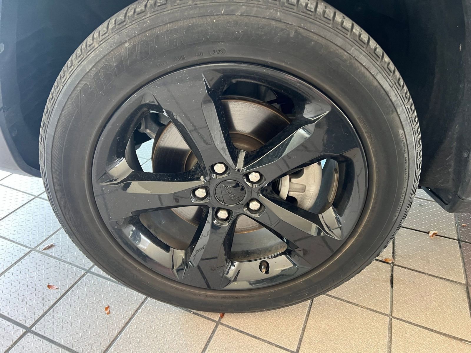 Thumbnail: 2023 Jeep Grand Cherokee - 23