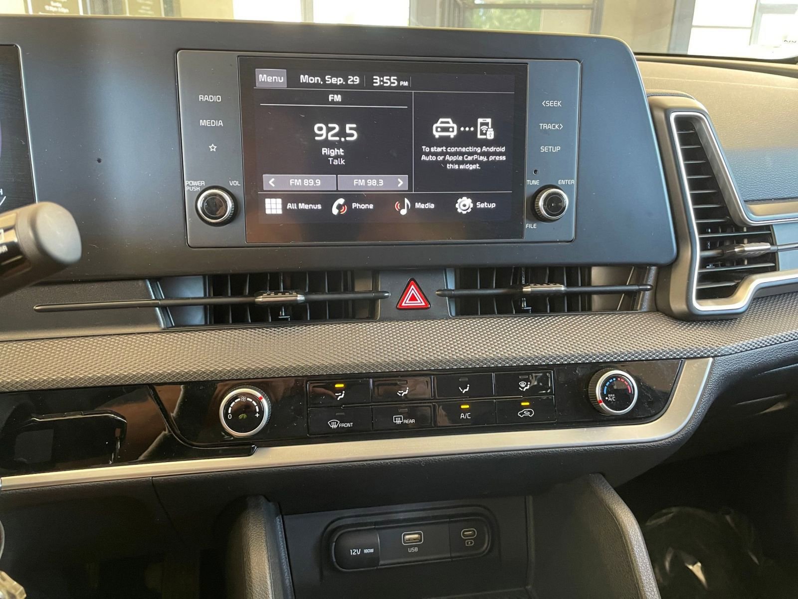 Thumbnail: 2025 Kia Sportage - 21