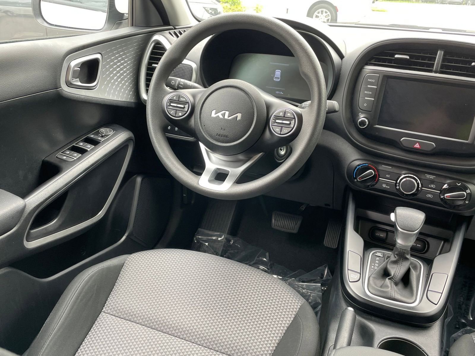 2024 Kia Soul LX 23