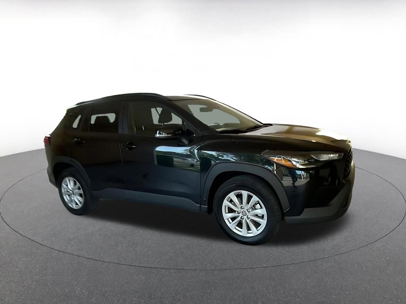 Thumbnail: 2025 Toyota Corolla Cross - 2