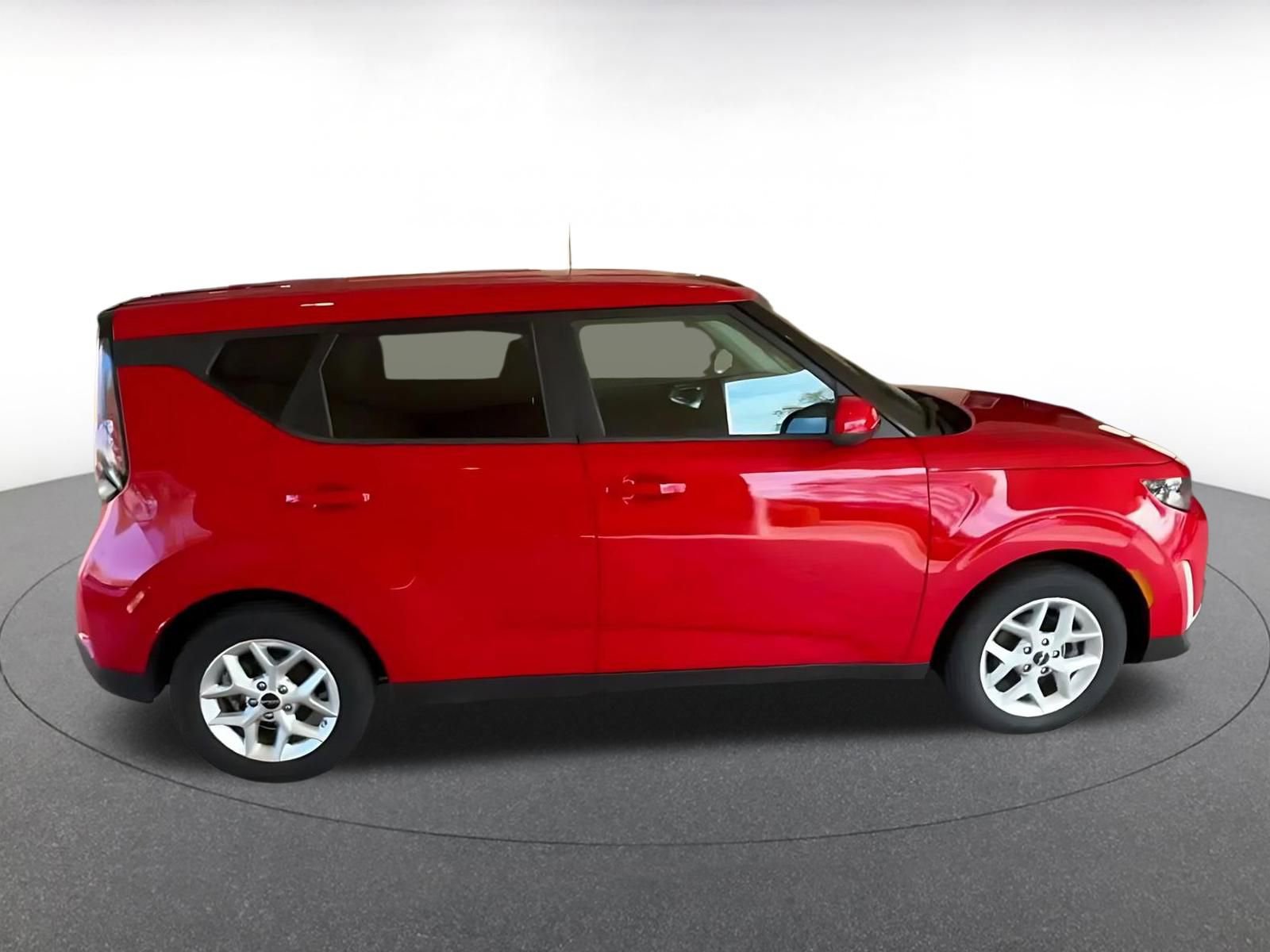 Thumbnail: 2025 Kia Soul - 16