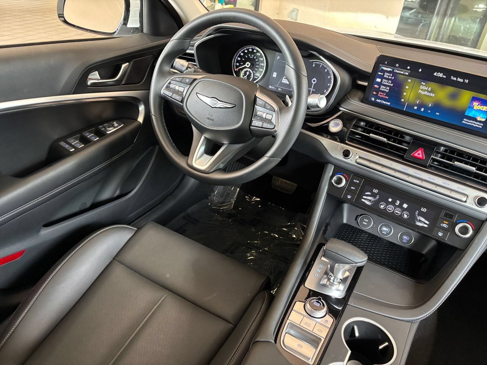 Thumbnail: 2026 Genesis G70 - 35