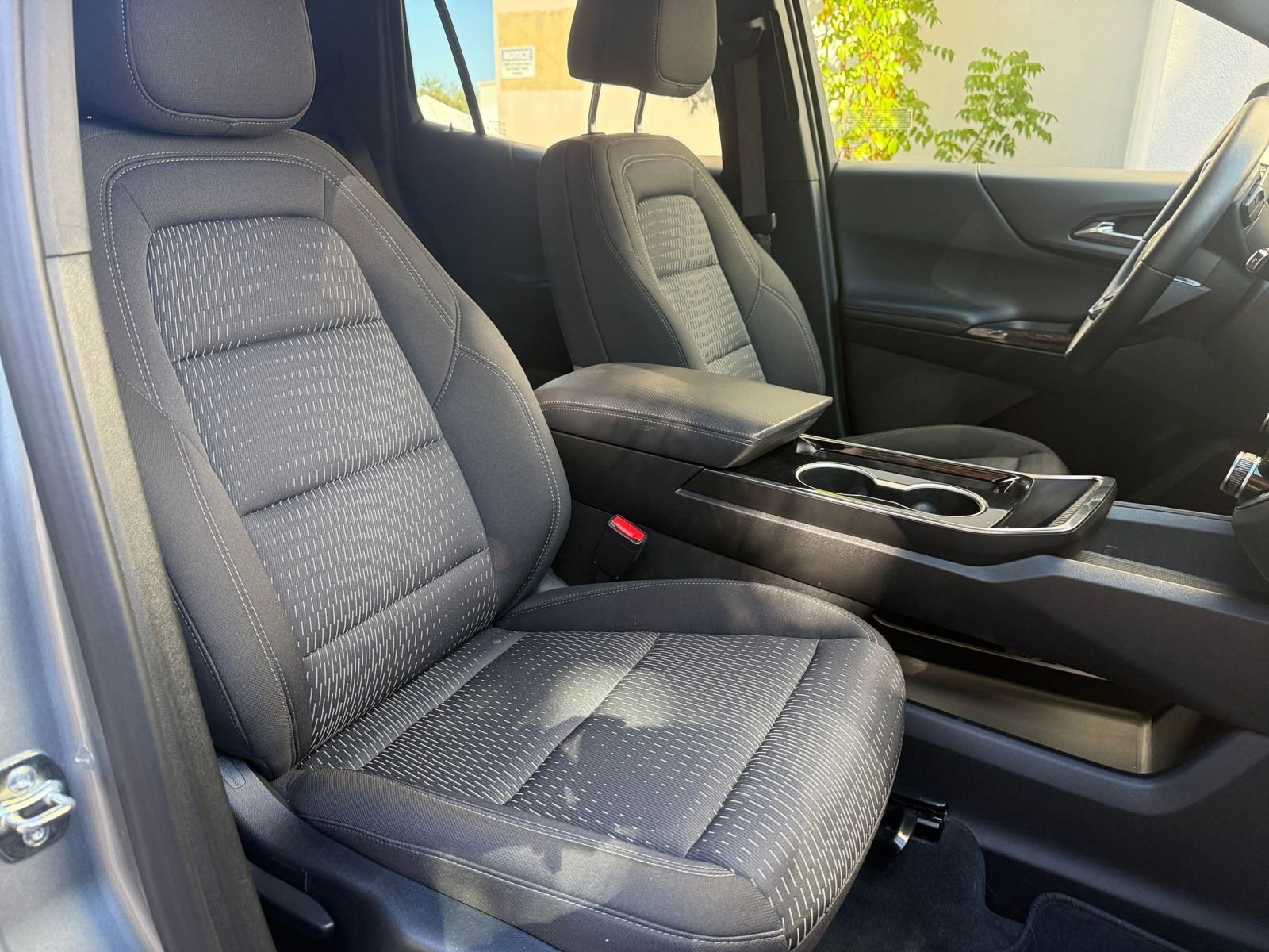 Thumbnail: 2025 Chevrolet Equinox - 30