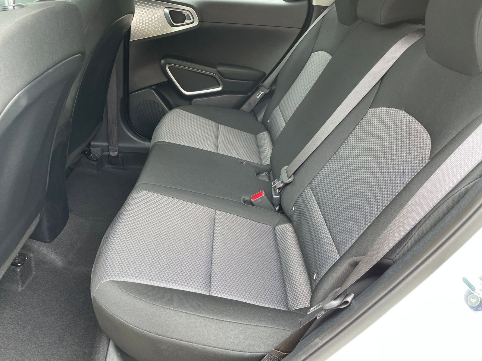 2024 Kia Soul LX 16