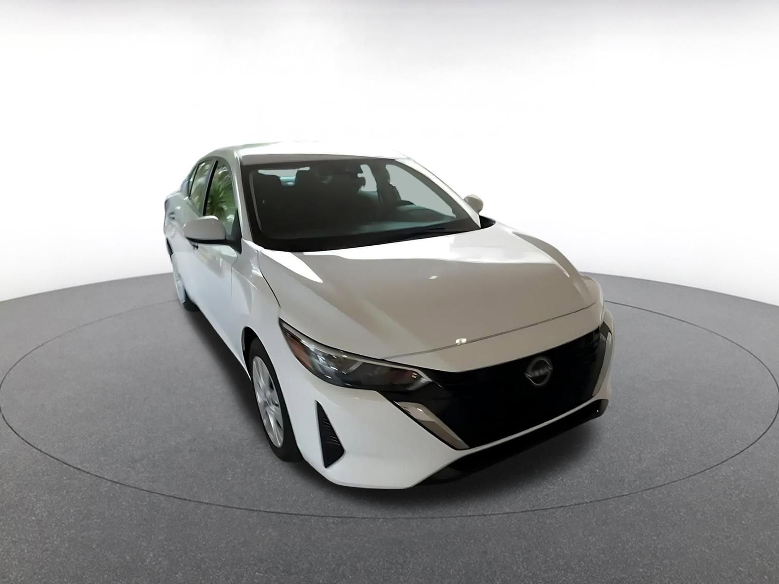 Thumbnail: 2025 Nissan Sentra - 3