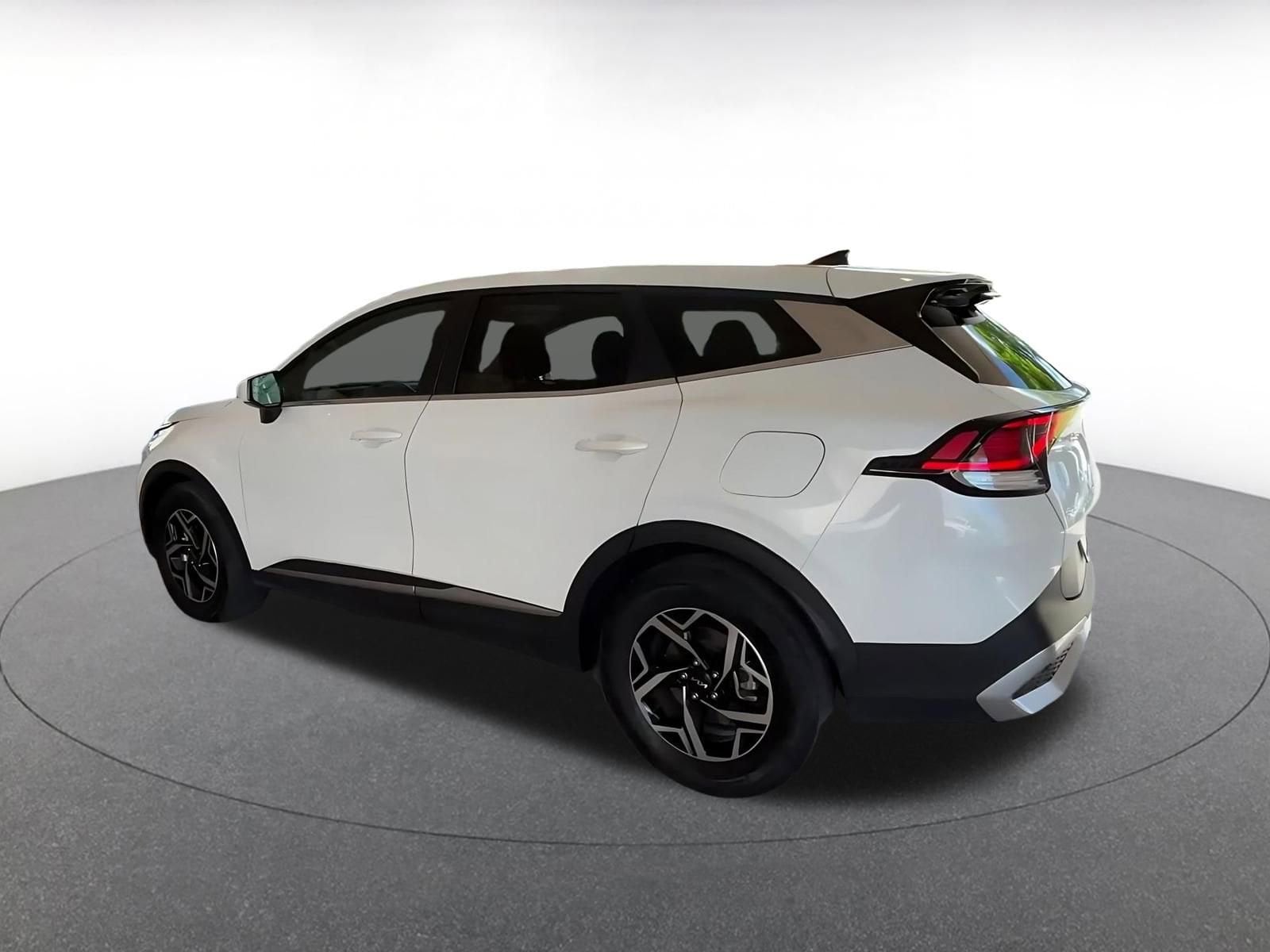 Thumbnail: 2025 Kia Sportage - 10