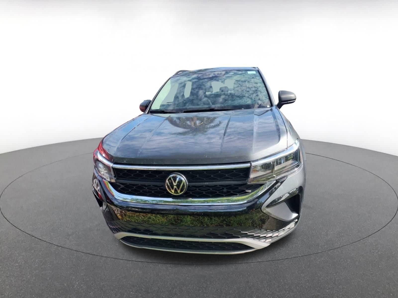 Thumbnail: 2024 Volkswagen Taos - 3