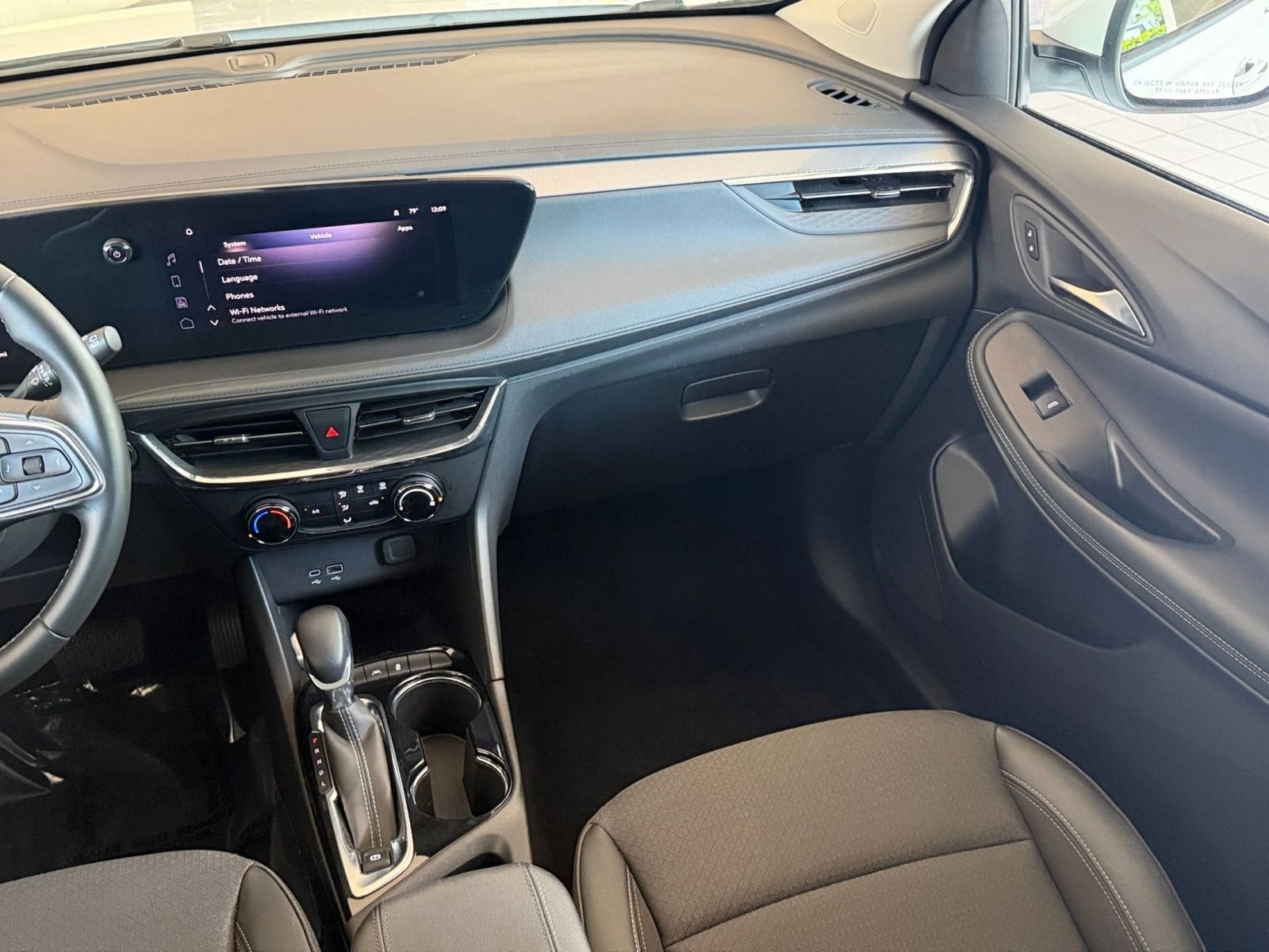 Thumbnail: 2025 Buick Encore GX - 33