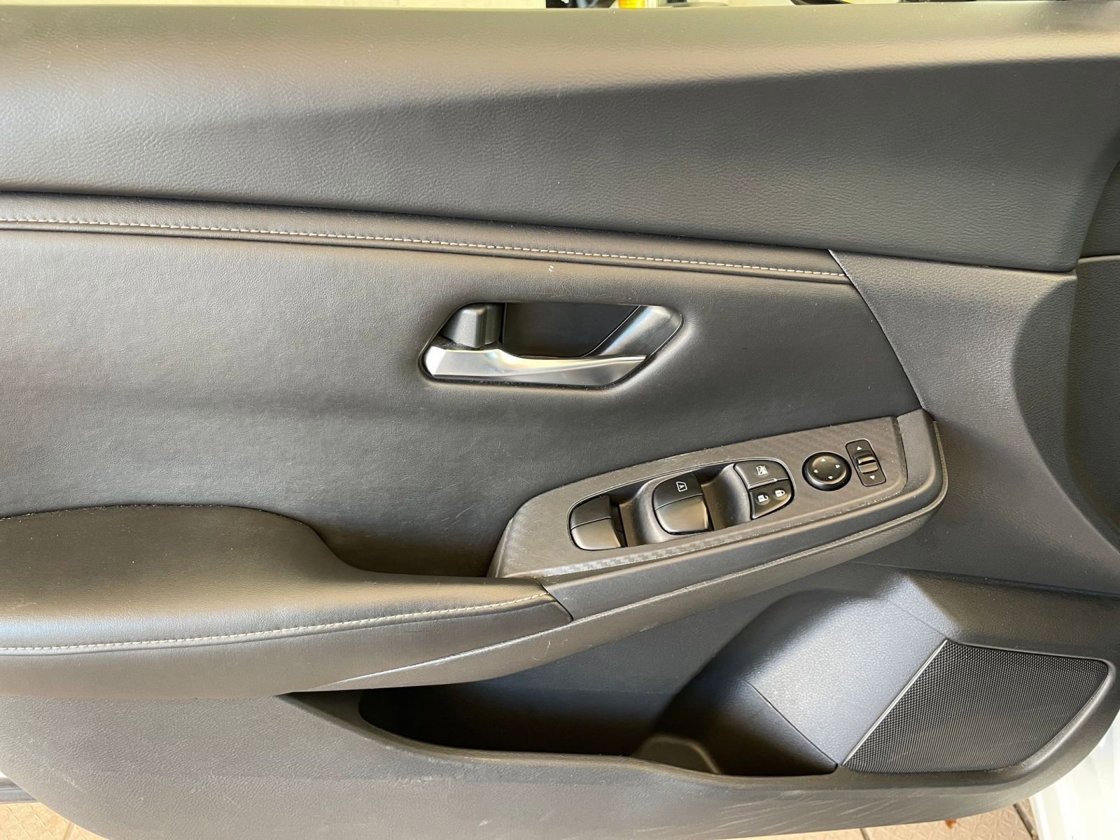 Thumbnail: 2023 Nissan Sentra - 20