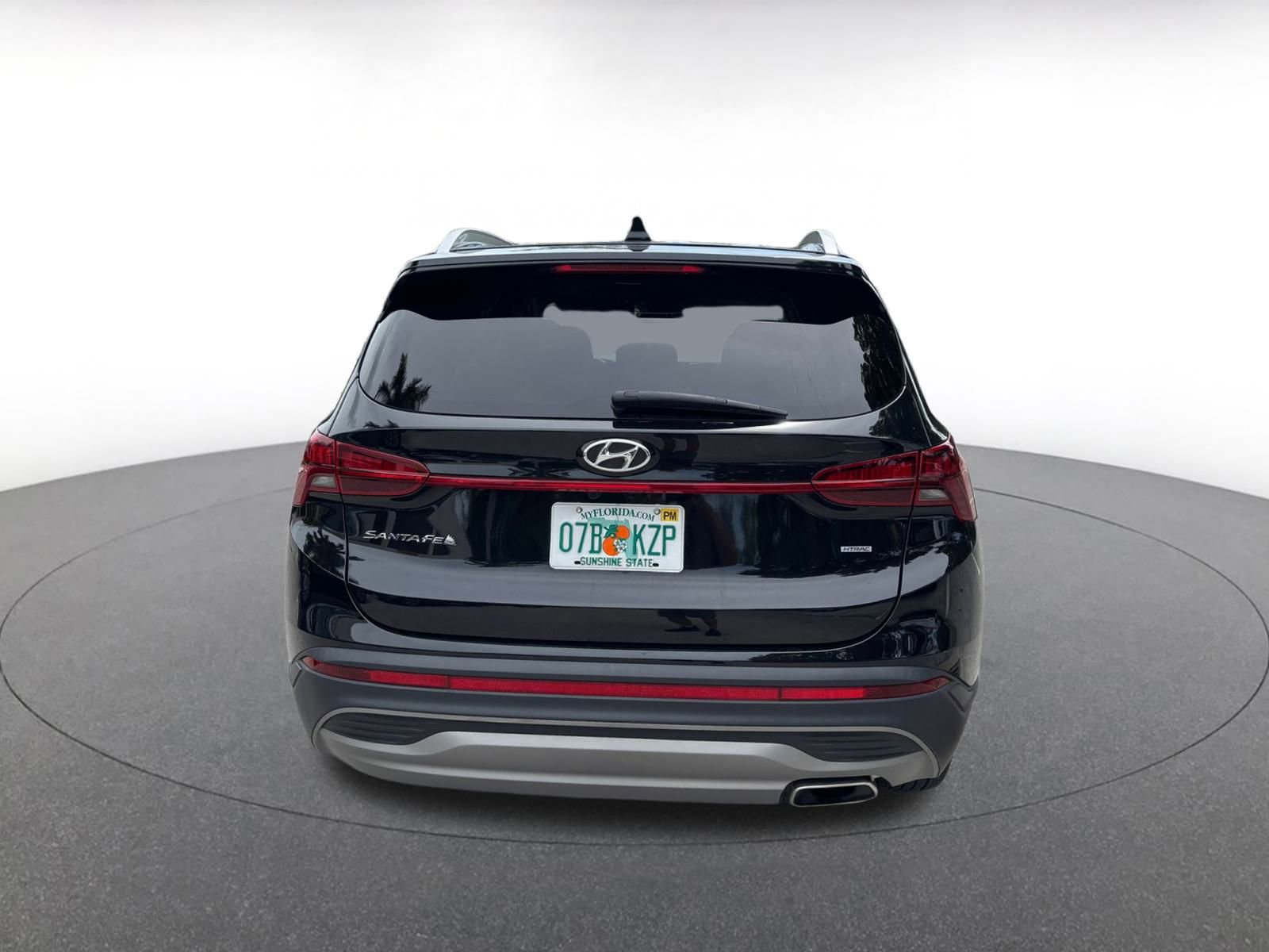 Thumbnail: 2023 Hyundai Santa Fe - 16