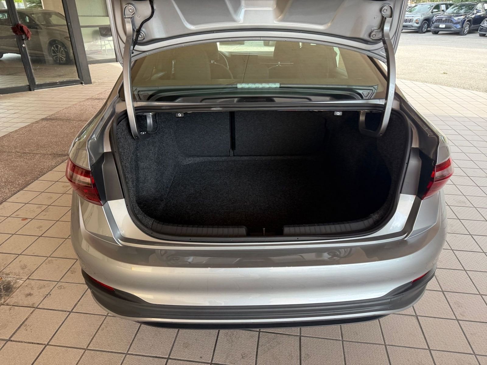 Thumbnail: 2025 Volkswagen Jetta - 24