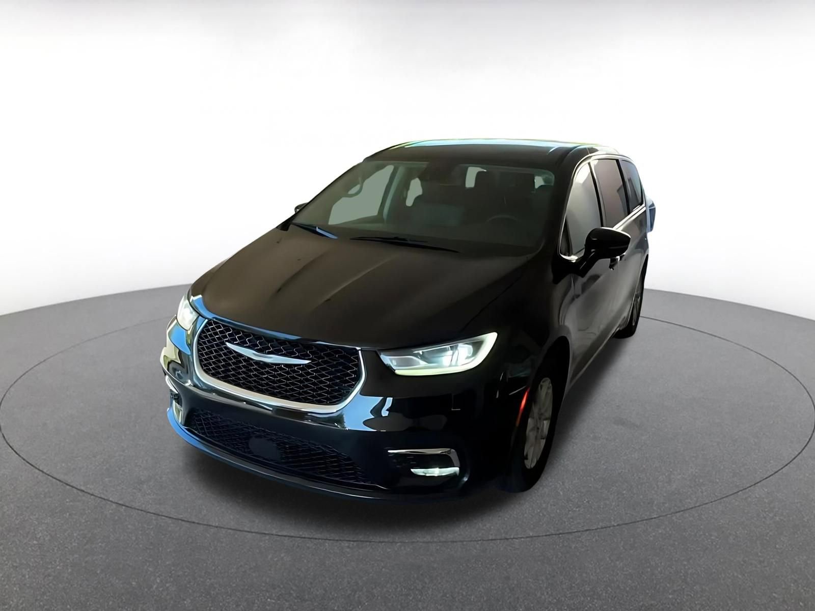 Thumbnail: 2024 Chrysler Pacifica - 7