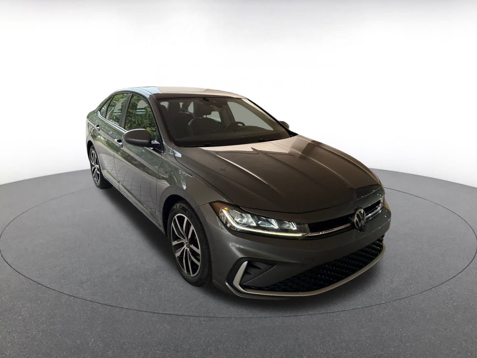 Thumbnail: 2025 Volkswagen Jetta - 1