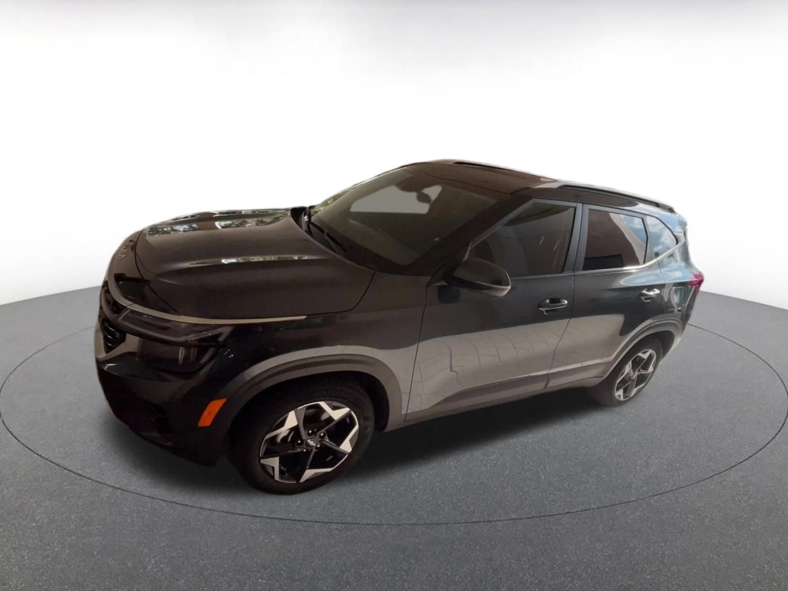 Thumbnail: 2025 Kia Seltos - 8