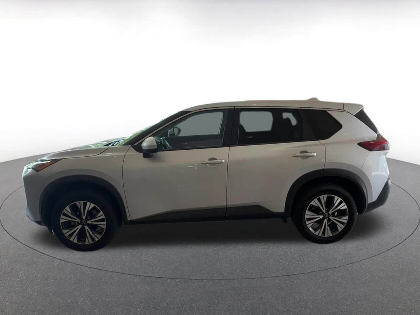 2023 Nissan Rogue SV 7