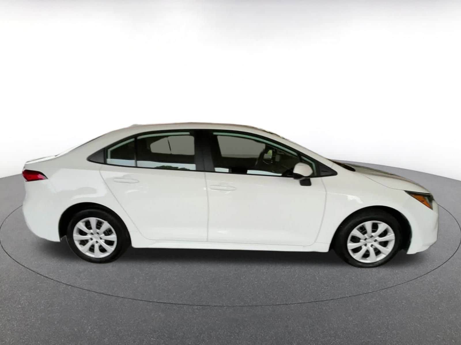 Thumbnail: 2024 Toyota Corolla - 16