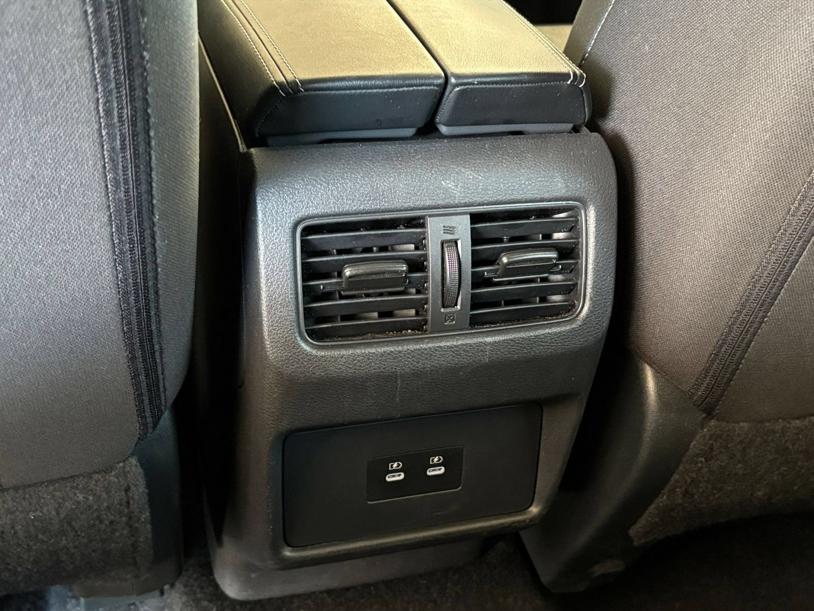 2025 Nissan Rogue SV - Photo 24