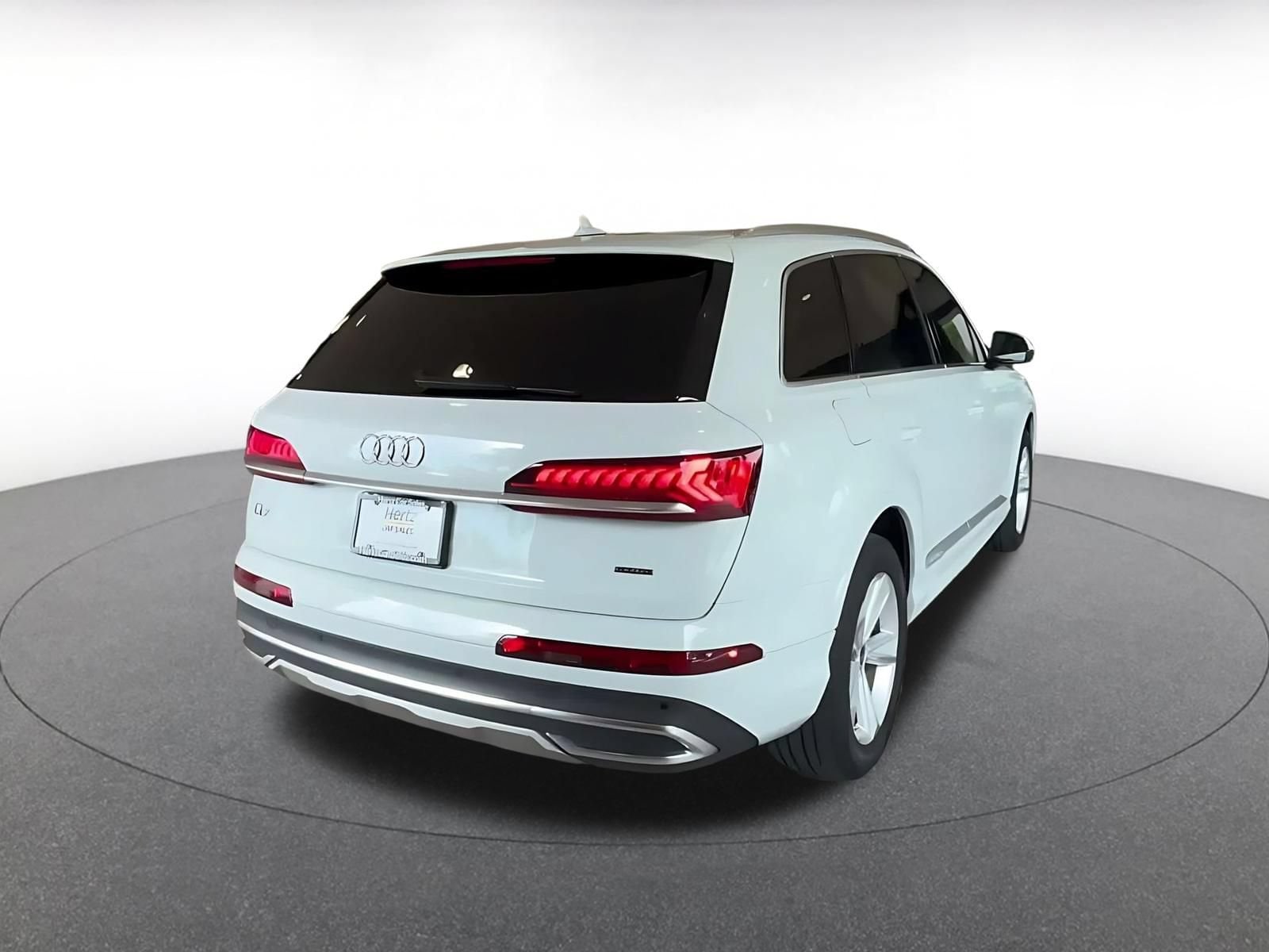 Thumbnail: 2022 Audi Q7 - 14