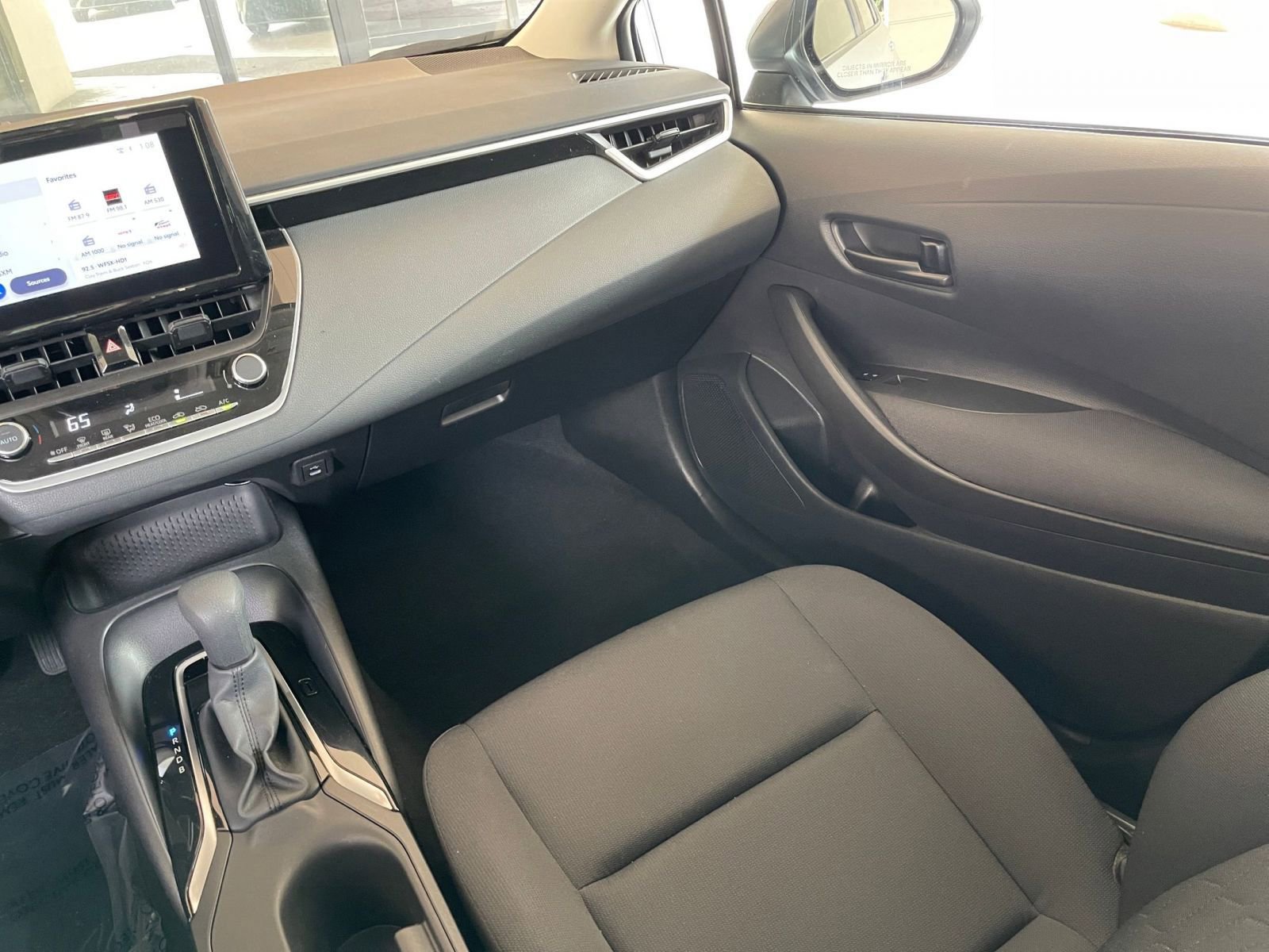 Thumbnail: 2025 Toyota Corolla - 33