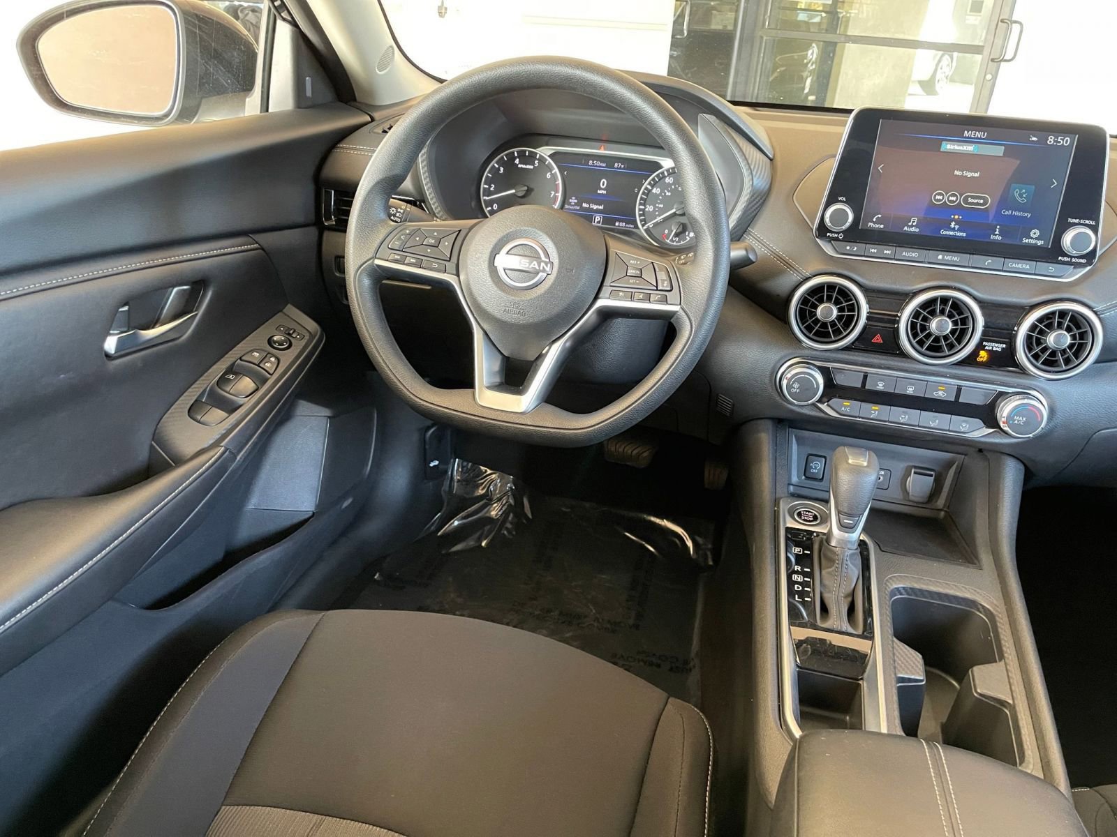 Thumbnail: 2025 Nissan Sentra - 32