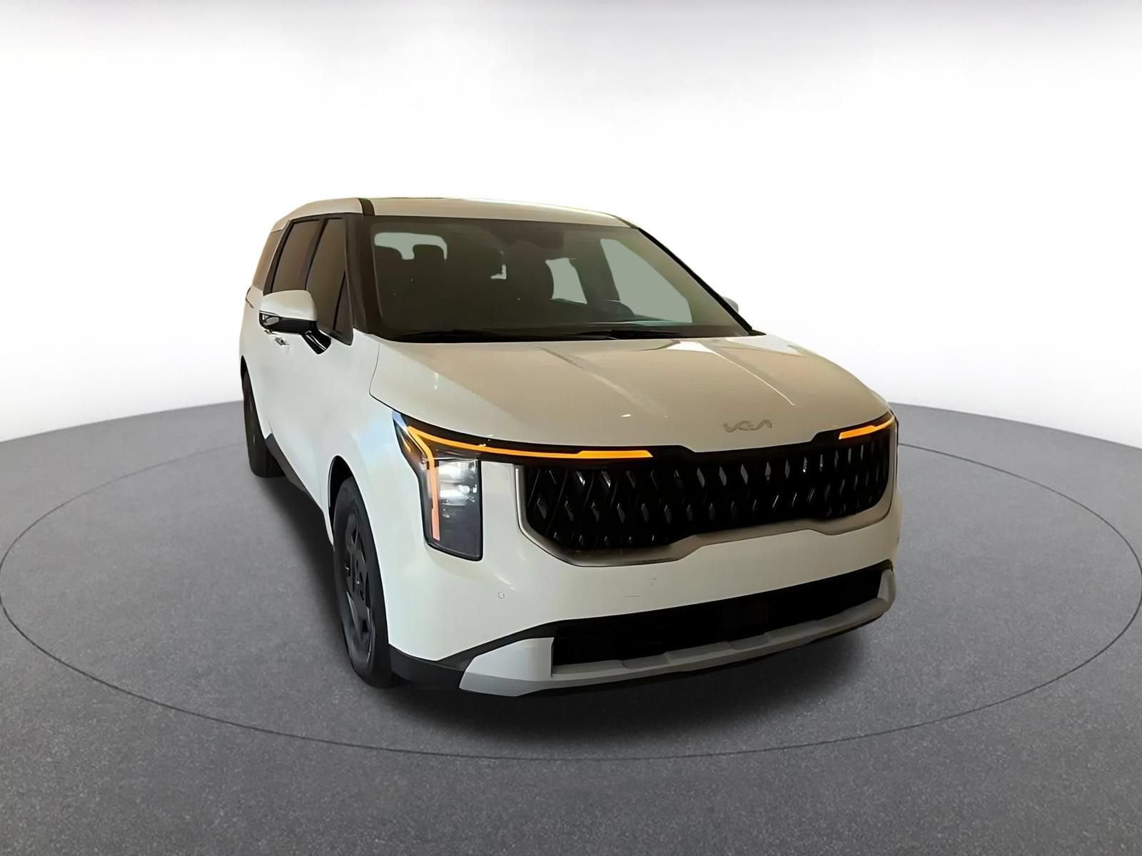 Thumbnail: 2026 Kia Carnival - 3