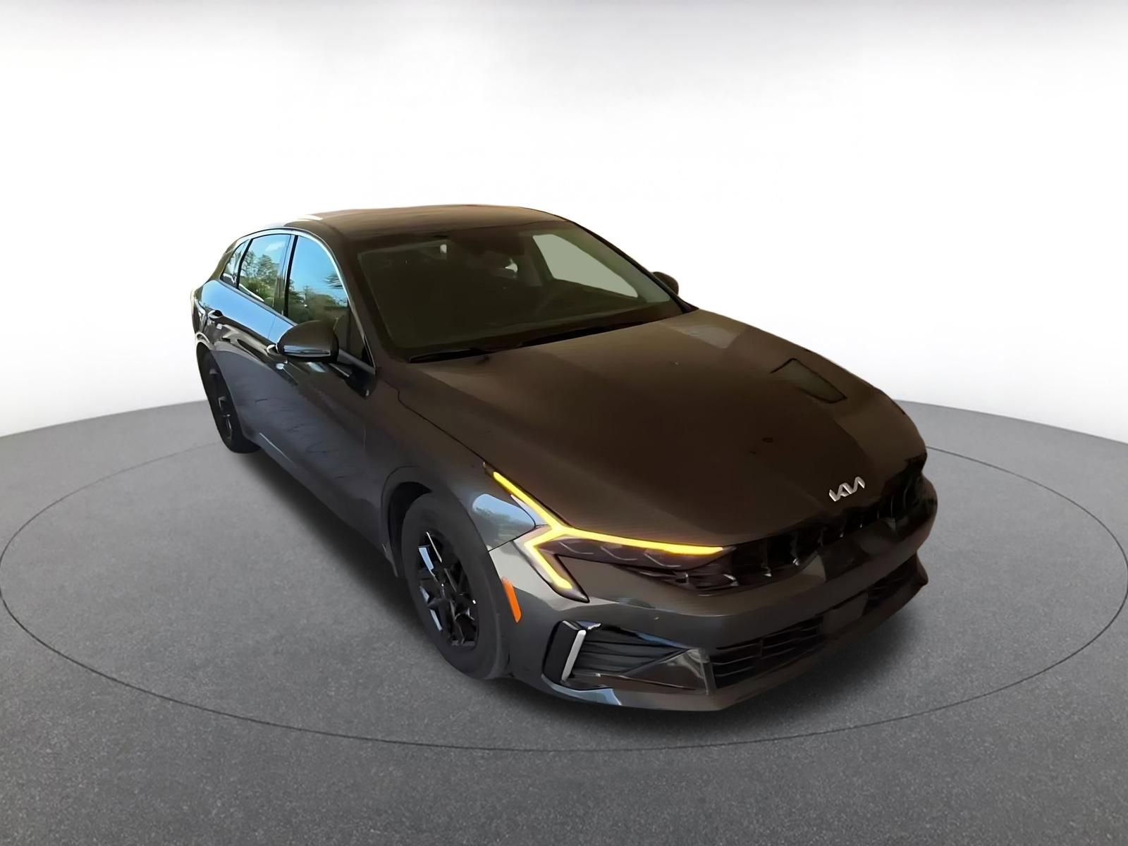 Thumbnail: 2025 Kia K5 - 3