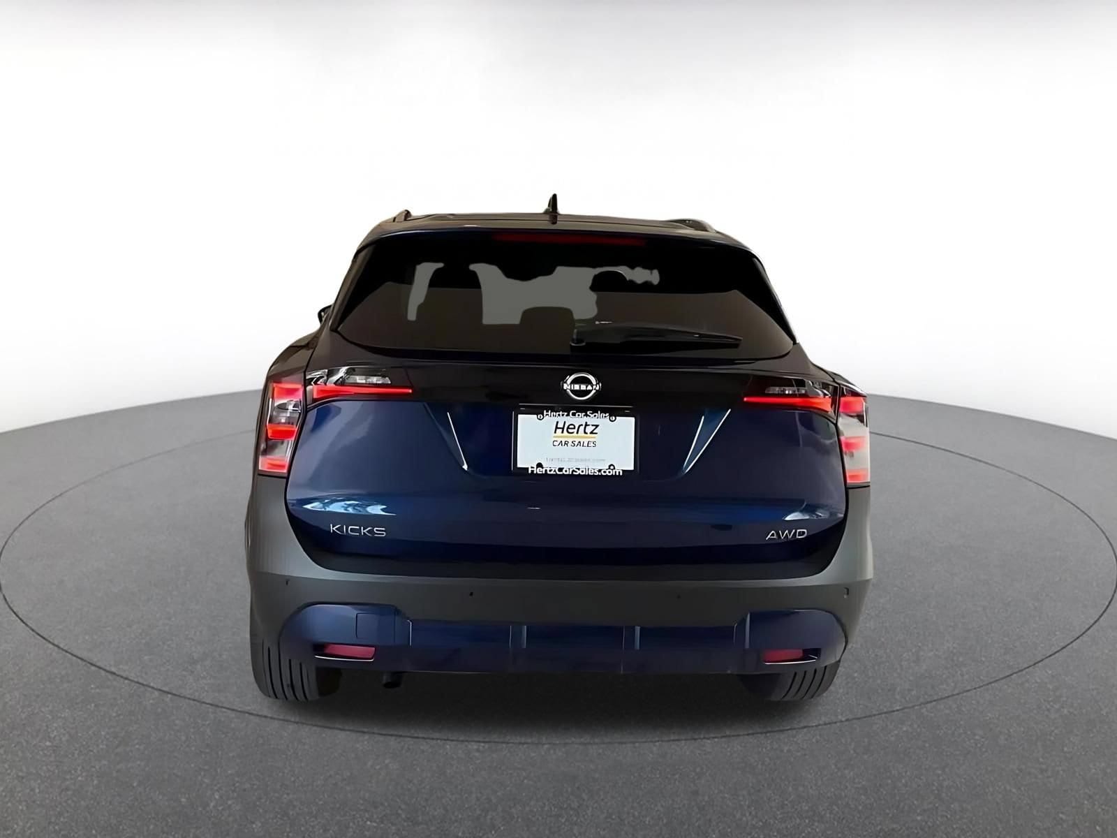 Thumbnail: 2026 Nissan Kicks - 12