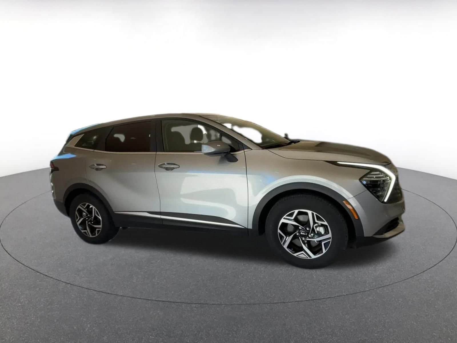 Thumbnail: 2025 Kia Sportage - 2