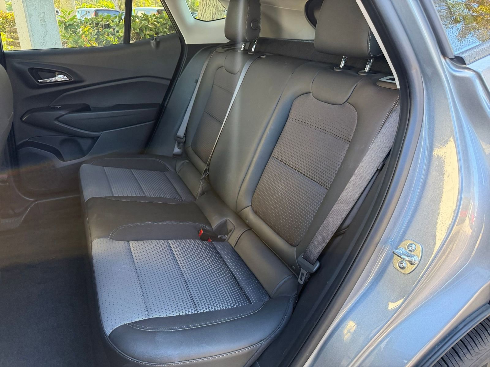 Thumbnail: 2025 Chevrolet Trax - 21