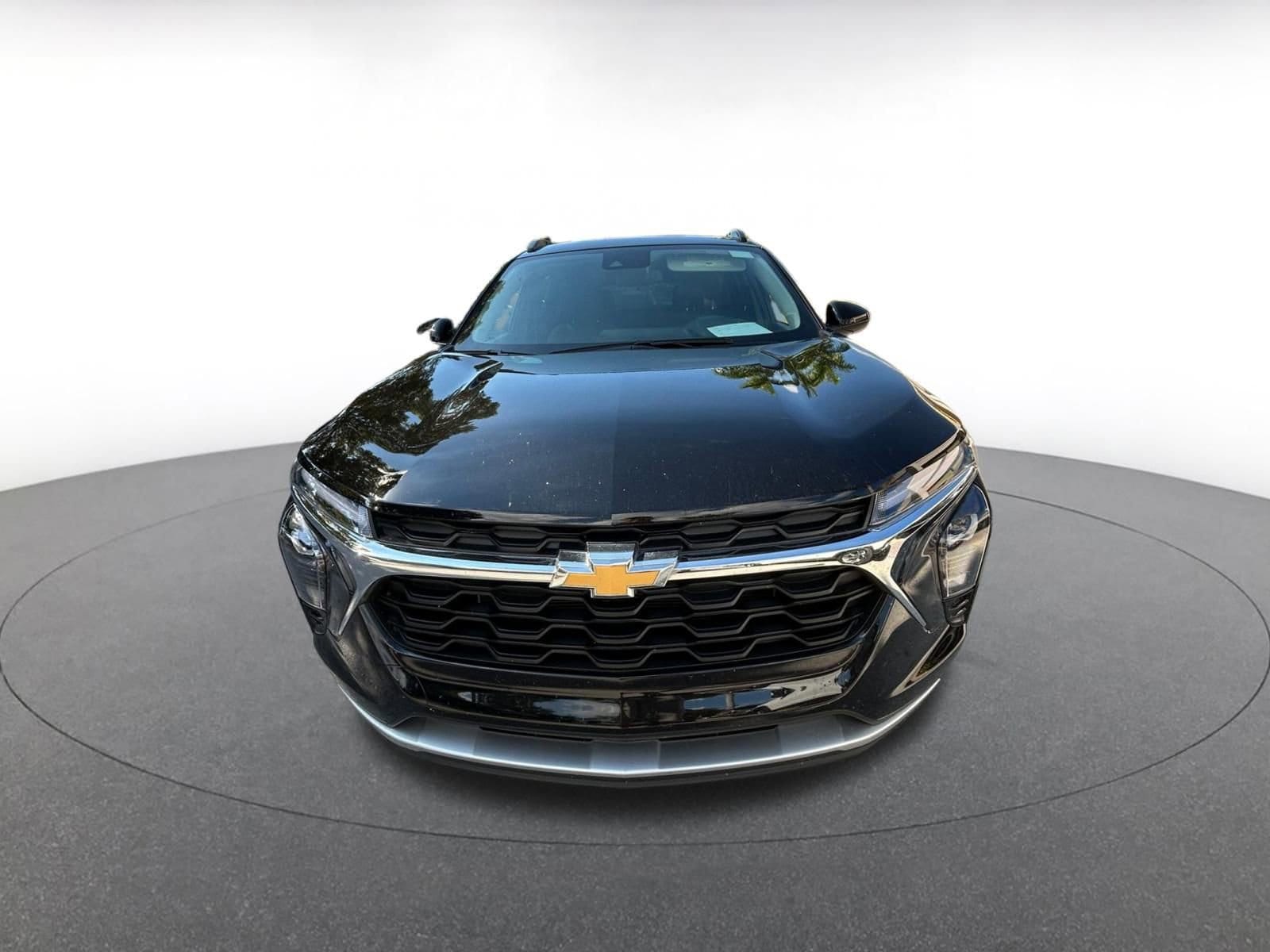 Thumbnail: 2025 Chevrolet Trax - 8