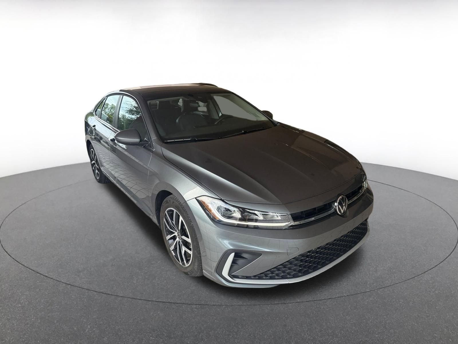 Thumbnail: 2025 Volkswagen Jetta - 1