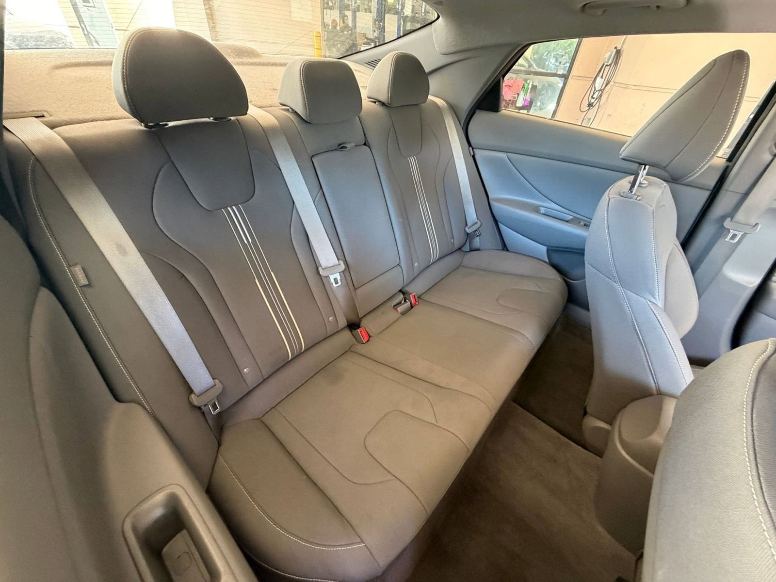 Thumbnail: 2025 Hyundai Elantra - 32