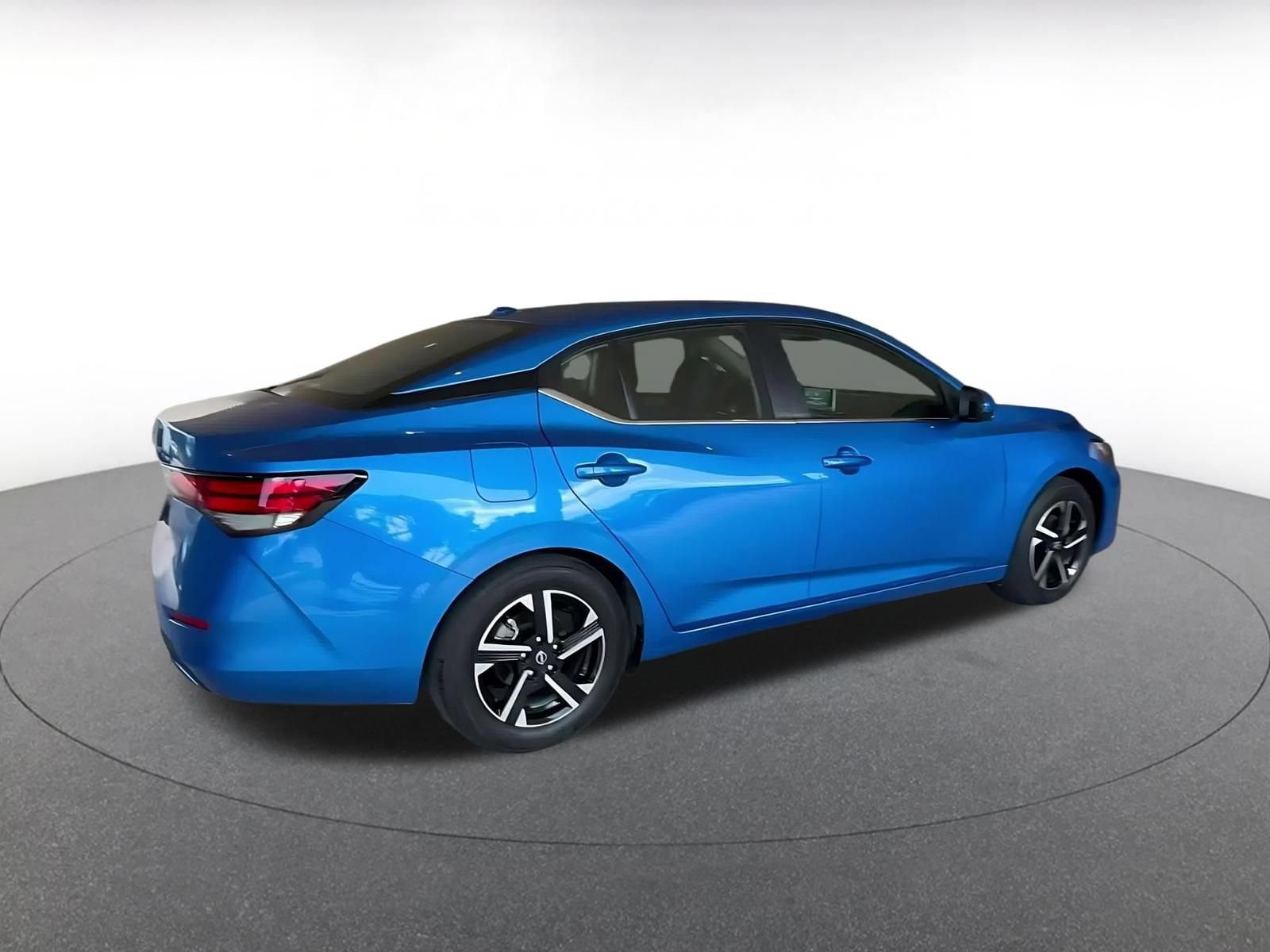 Thumbnail: 2025 Nissan Sentra - 15