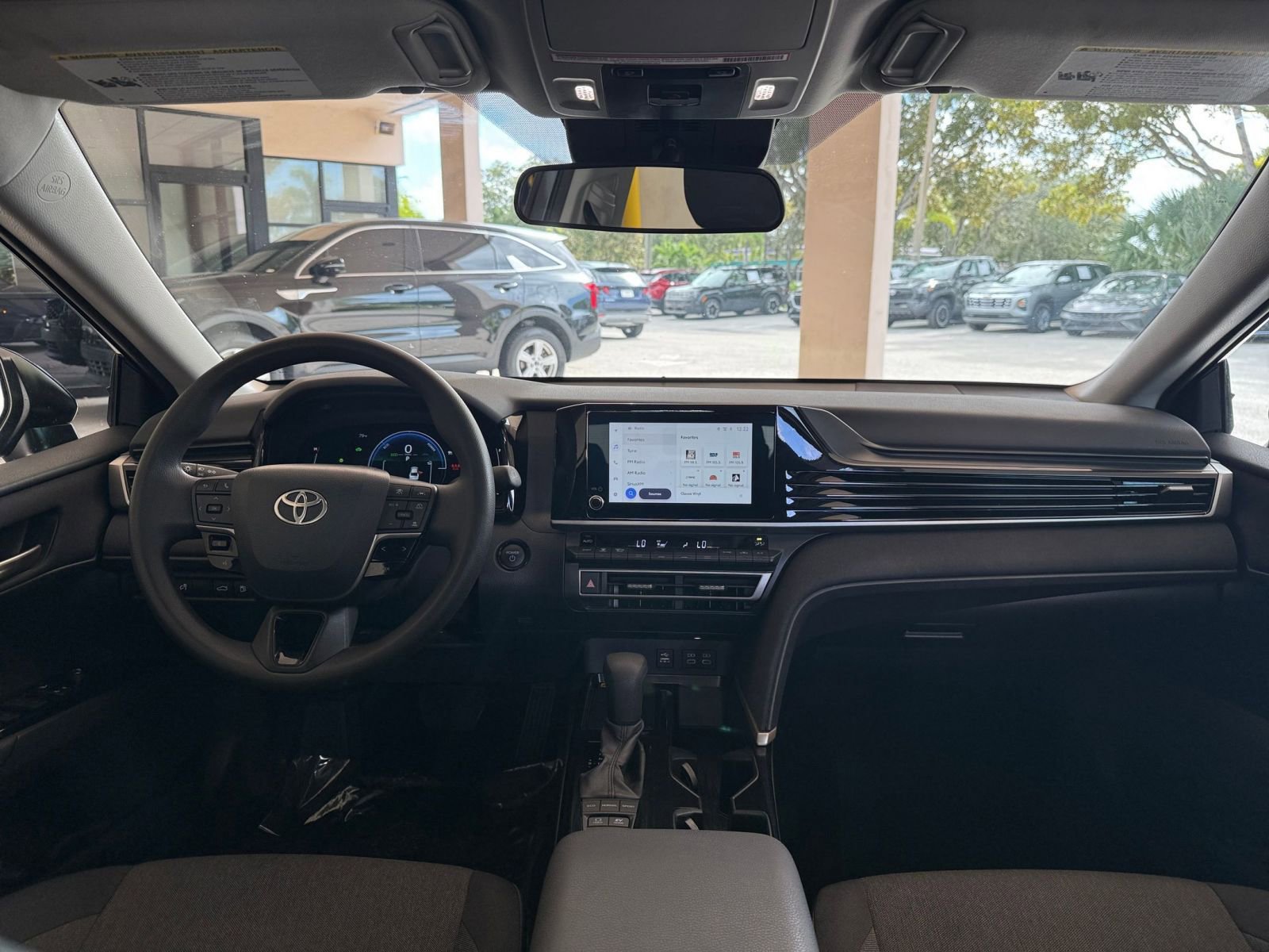 Thumbnail: 2025 Toyota Camry - 27