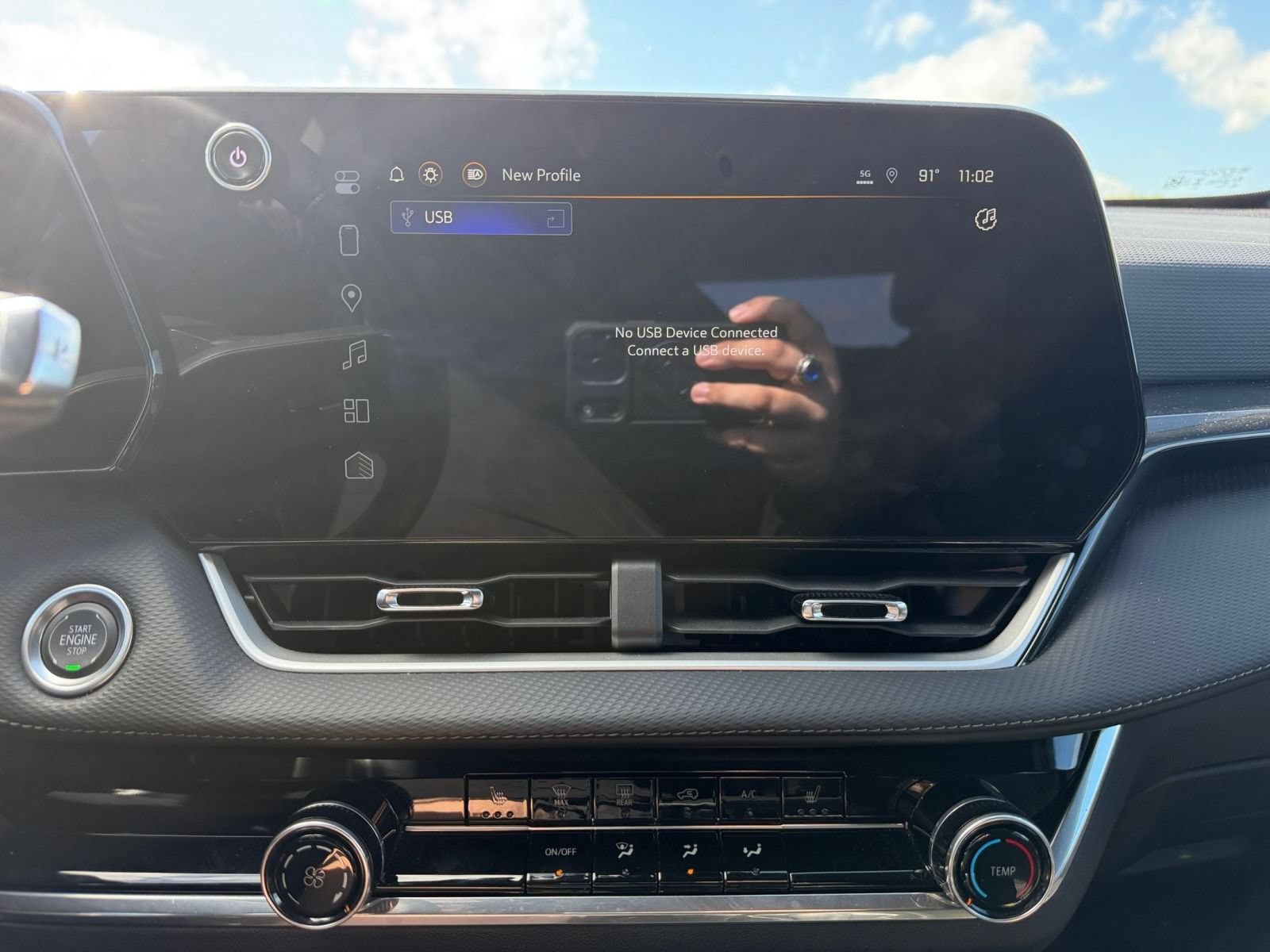 Thumbnail: 2025 Chevrolet Equinox - 14