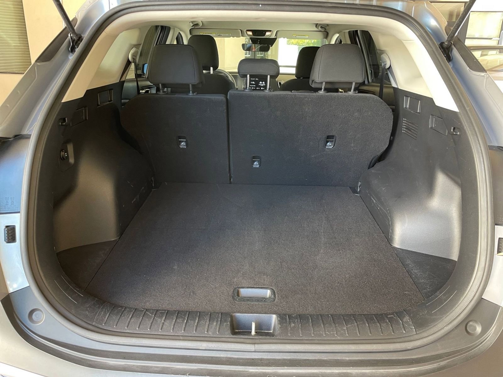 Thumbnail: 2025 Kia Sportage - 30