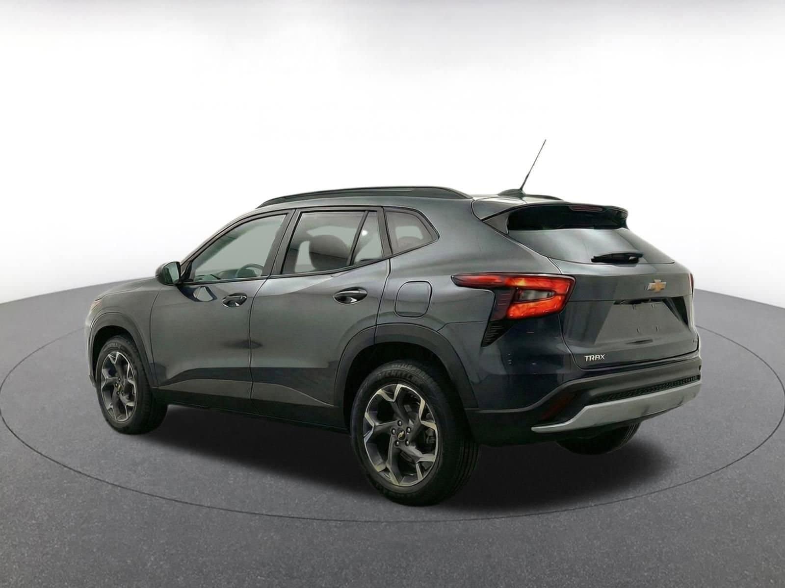 Thumbnail: 2025 Chevrolet Trax - 7