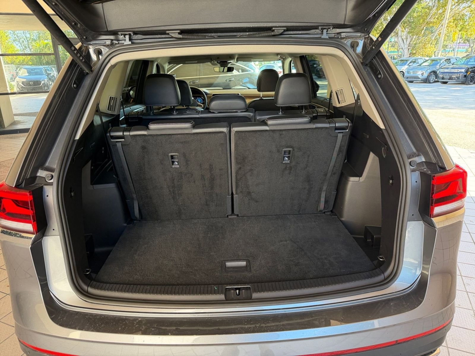 Thumbnail: 2025 Volkswagen Atlas - 24