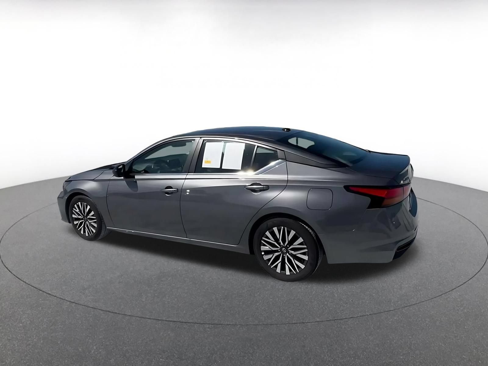 Thumbnail: 2026 Nissan Altima - 10