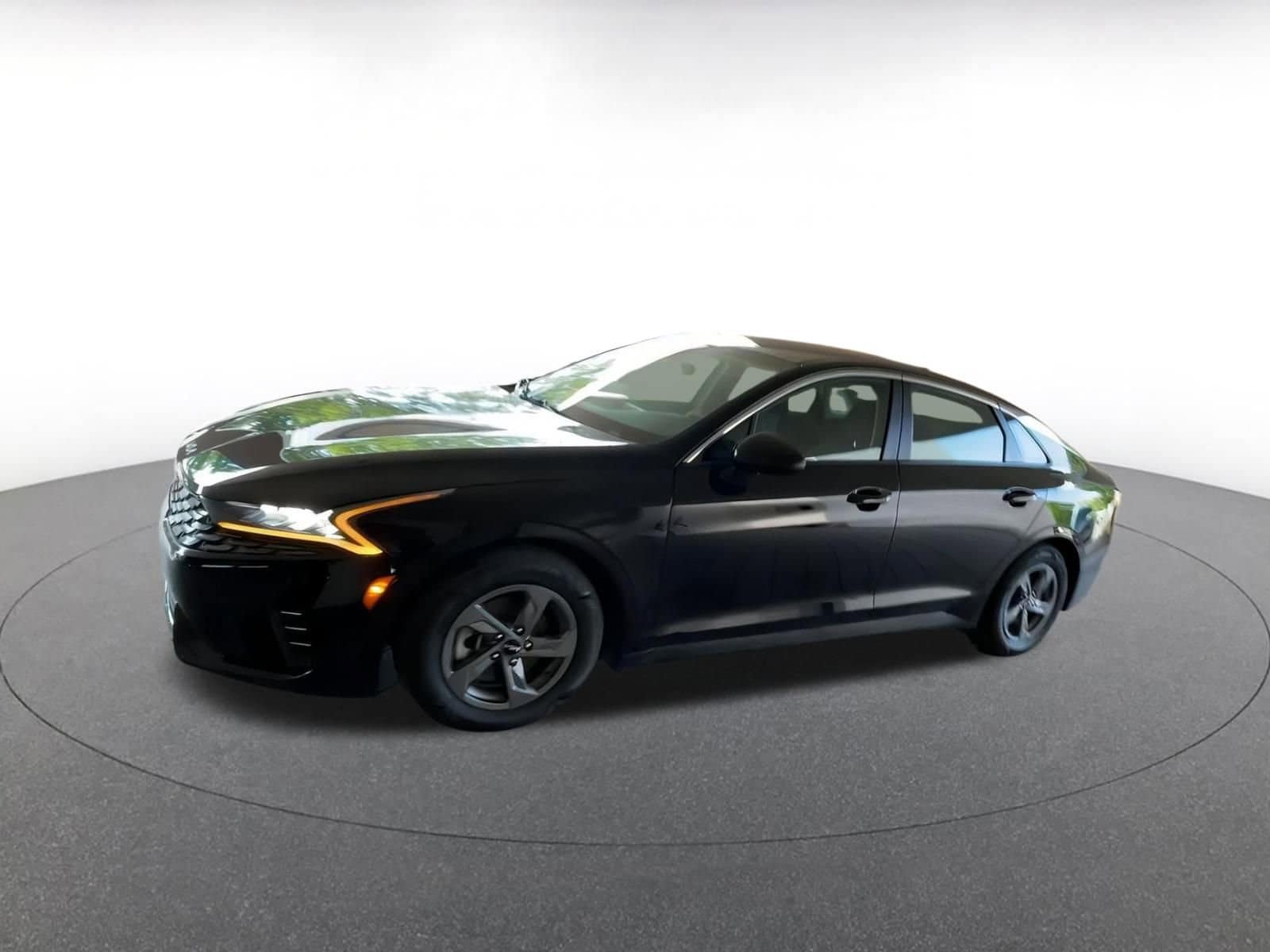 Thumbnail: 2023 Kia K5 - 5